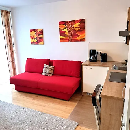 Διαμέρισμα Oliver Bayer